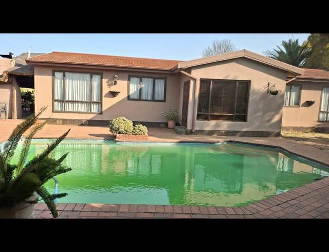 3 BEDROOM HOUSE FOR SALE IN KLIPPOORTJIE
